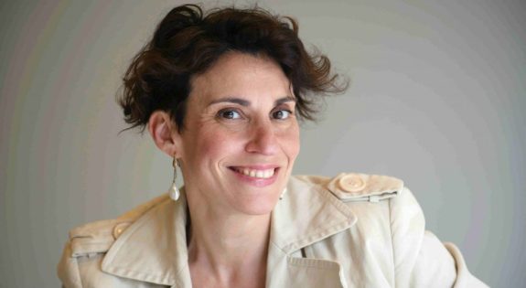 Stefania-Auci_foto-di-Yuma-Martellanz-983x540.jpg